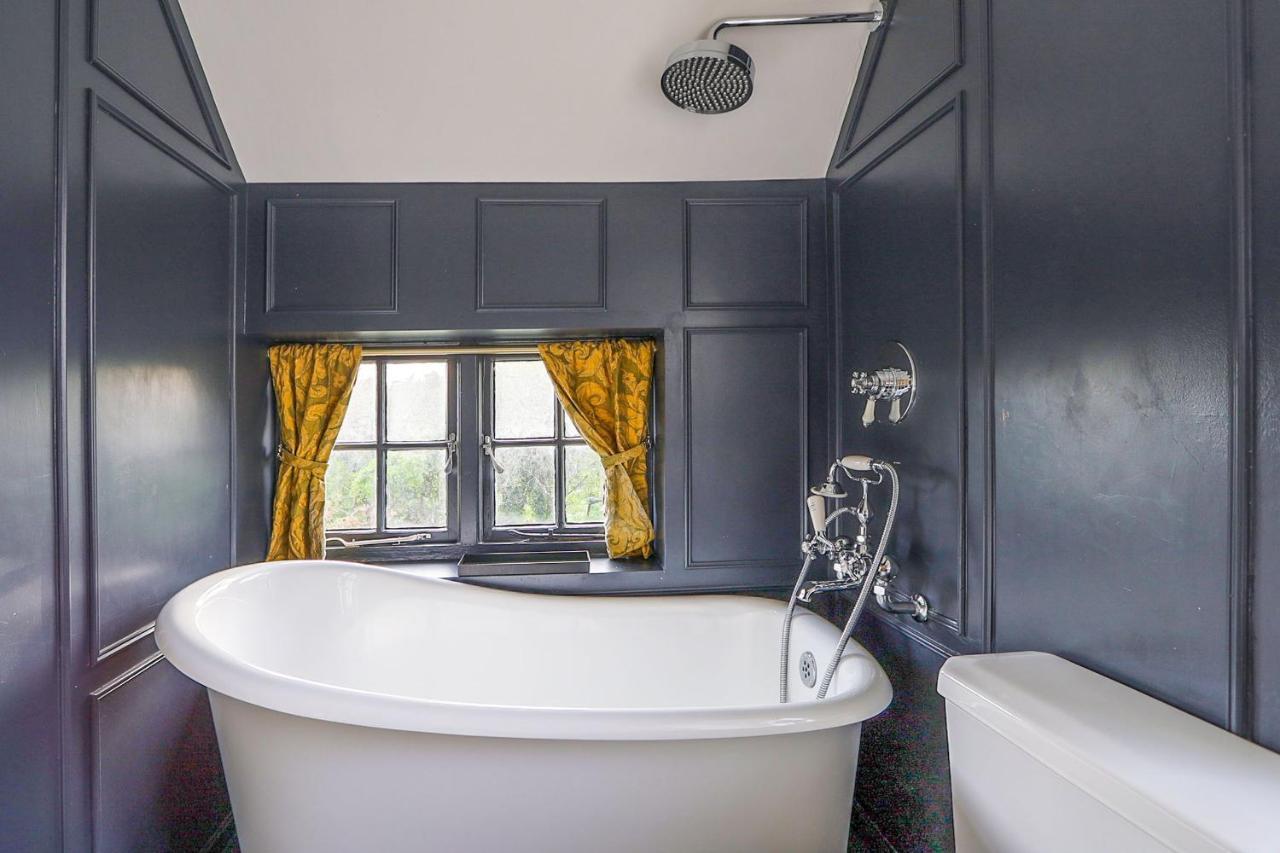 Elegant Garden Cottage Near Hampstead Heath & Tube