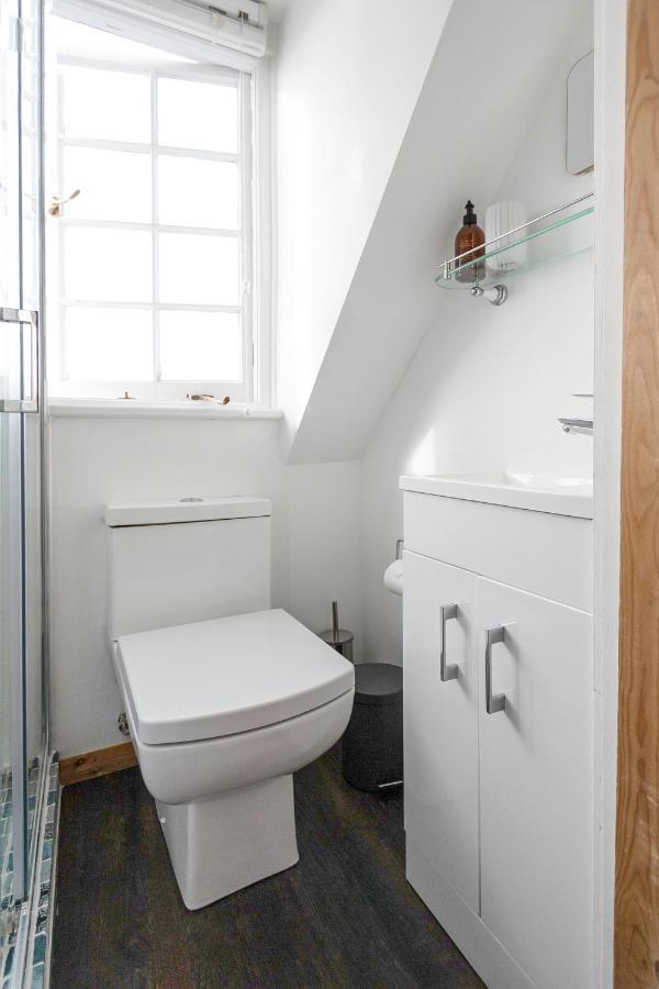 Elegant Garden Cottage Near Hampstead Heath & Tube *