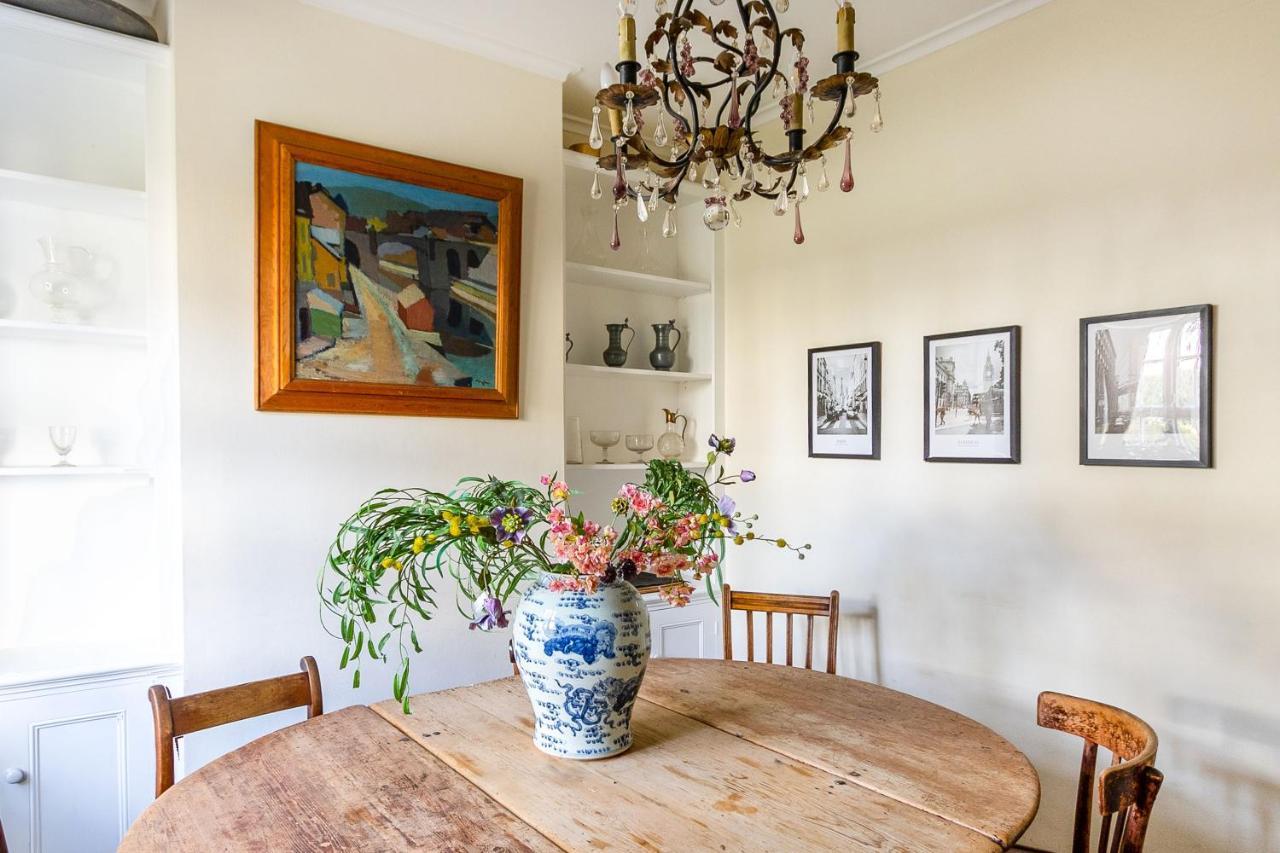 Elegant Garden Cottage Near Hampstead Heath & Tube London