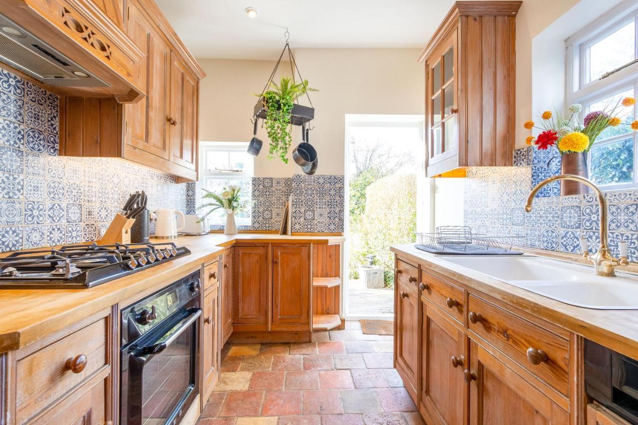 Apartment Elegant Garden Cottage Near Hampstead Heath & Tube London